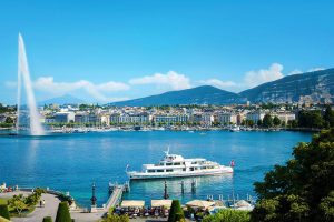 Geneva lake boat tours with Keytours